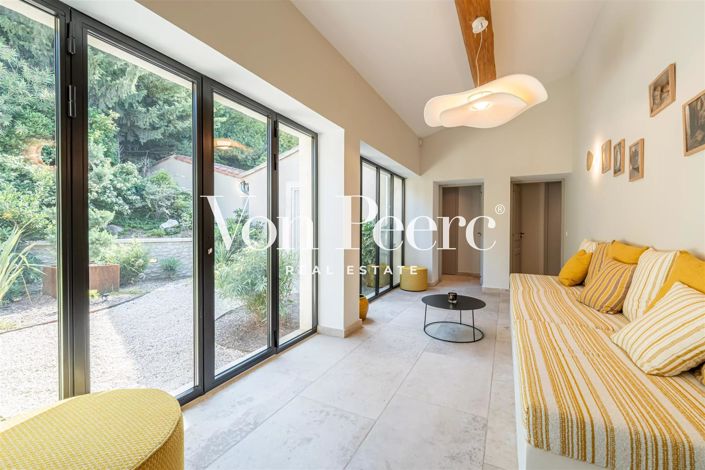 Image No.14-6 Bed House for sale