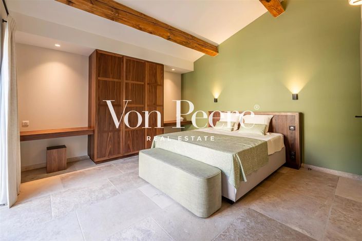 Image No.15-6 Bed House for sale