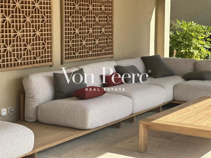 Image No.22-6 Bed House for sale