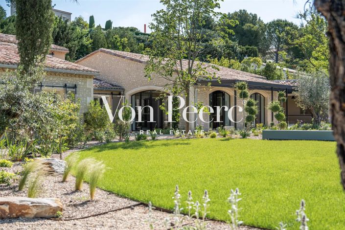 Image No.5-6 Bed House for sale