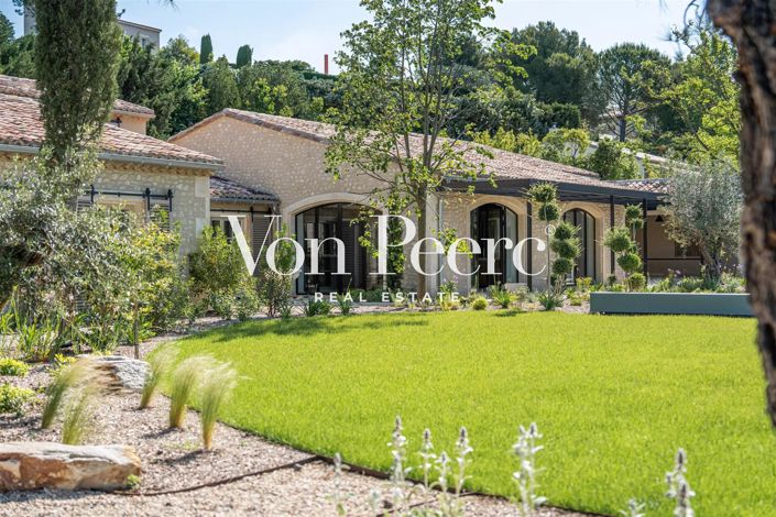 Image No.5-6 Bed House for sale