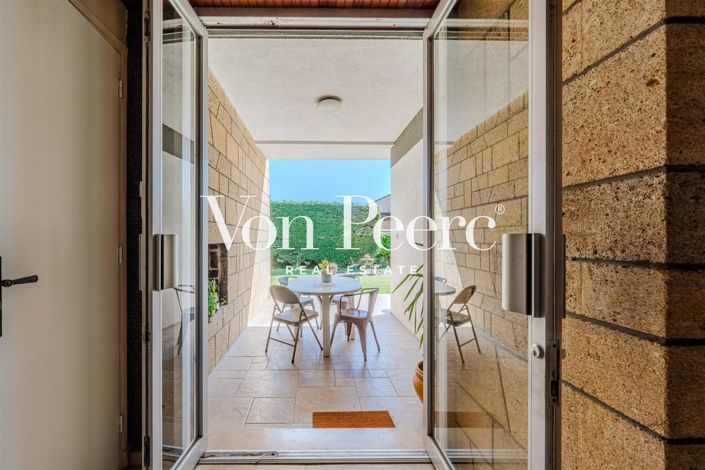 Image No.12-4 Bed House for sale