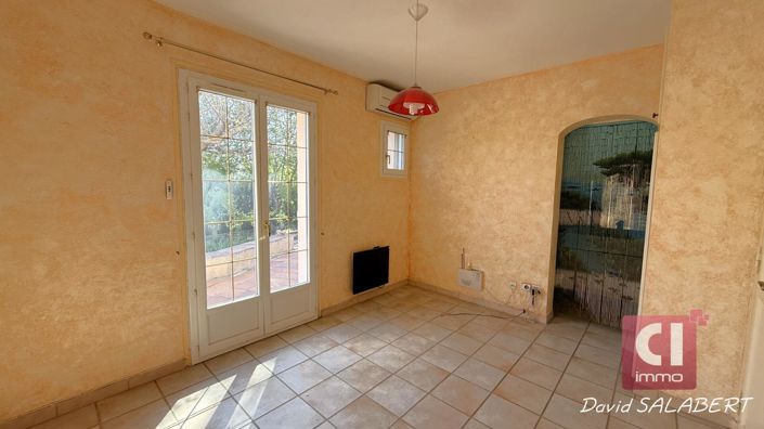 Image No.9-3 Bed House for sale
