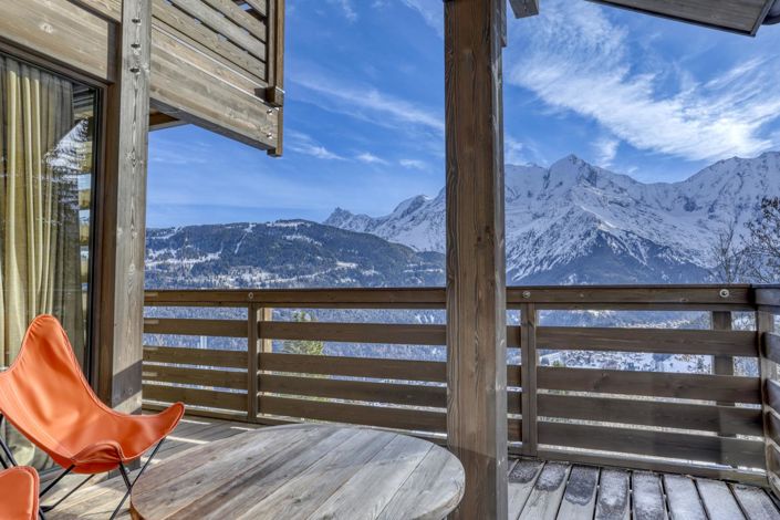 Image No.8-6 Bed House for sale