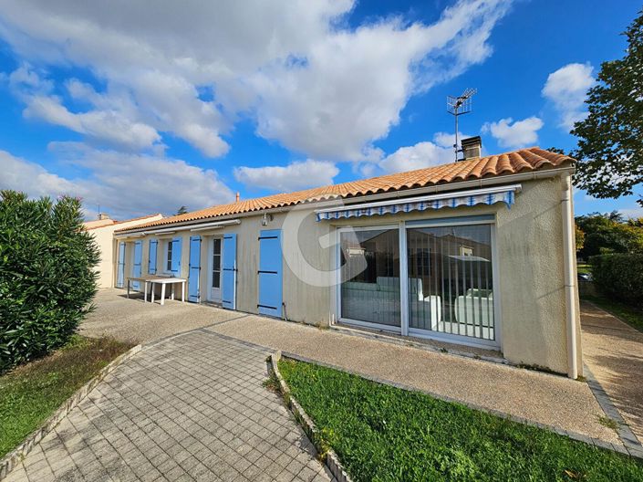 Image No.9-3 Bed House for sale