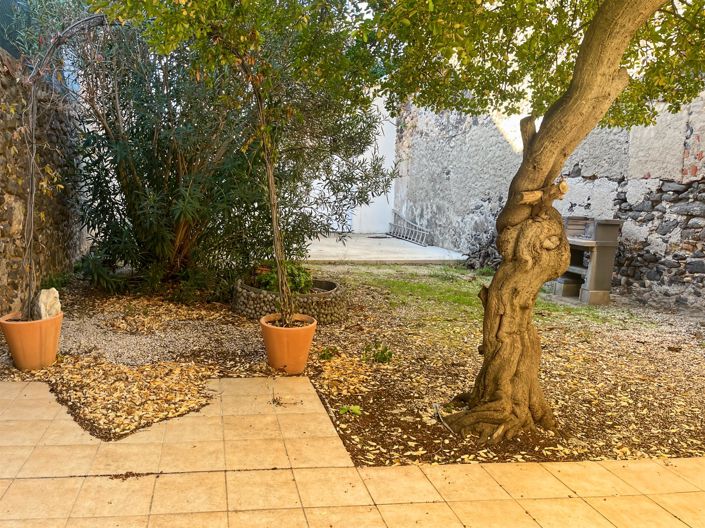 Image No.22-3 Bed House for sale