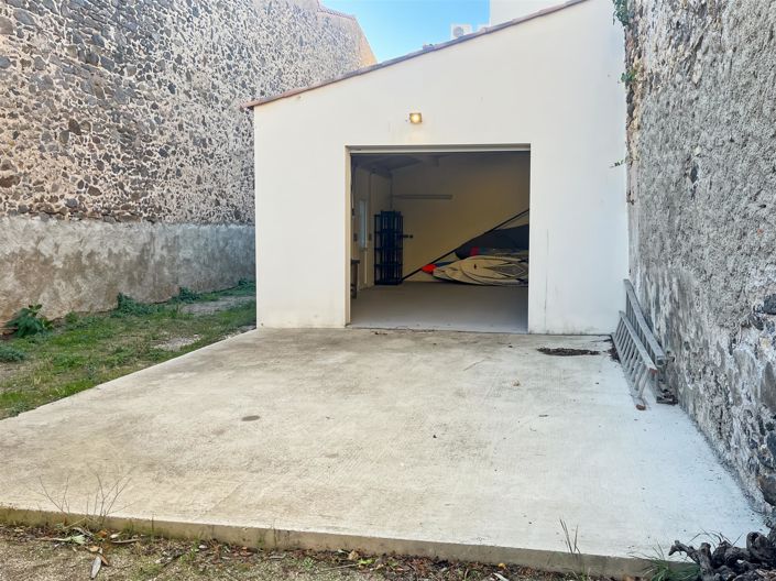 Image No.24-3 Bed House for sale