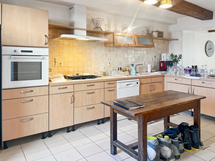 Image No.9-3 Bed House for sale