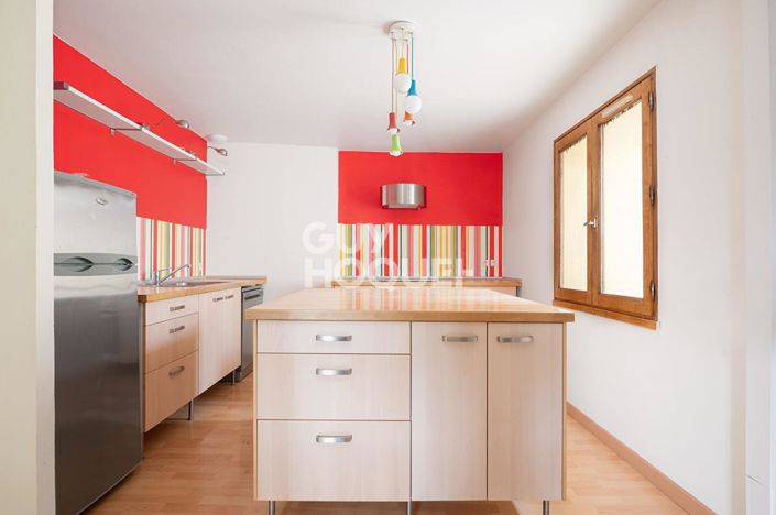 Image No.3-2 Bed House for sale