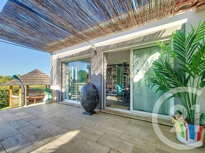 Image No.10-3 Bed House for sale