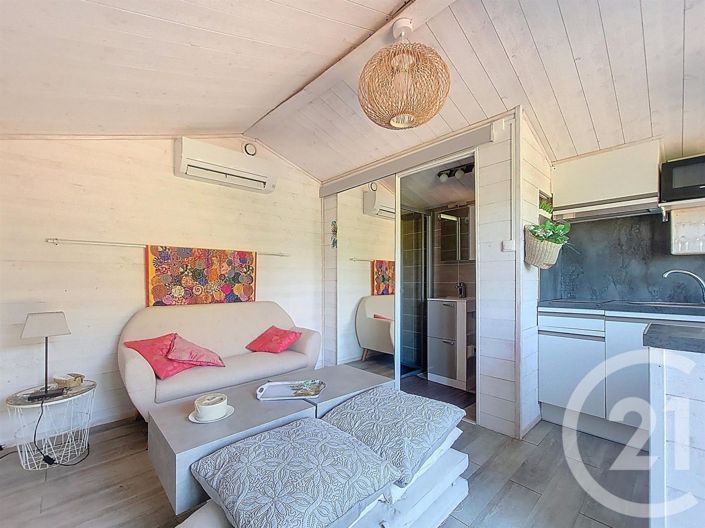 Image No.17-3 Bed House for sale