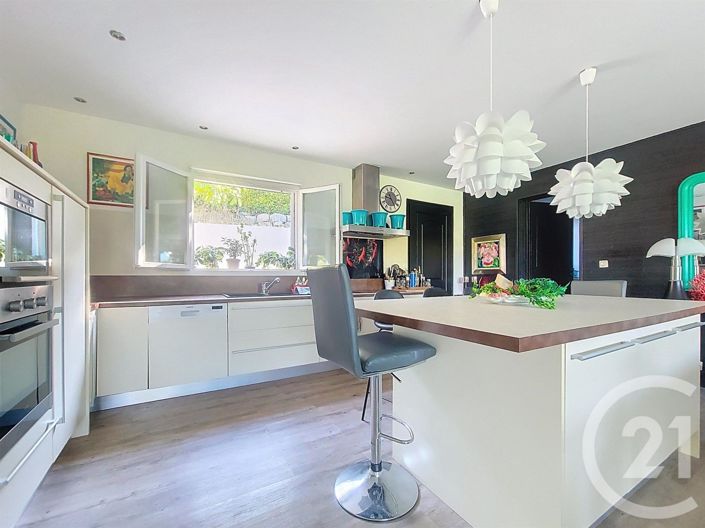 Image No.5-3 Bed House for sale