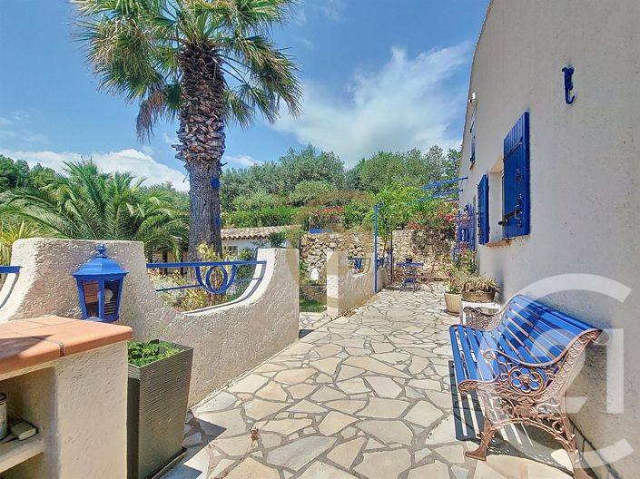 Image No.10-3 Bed House for sale