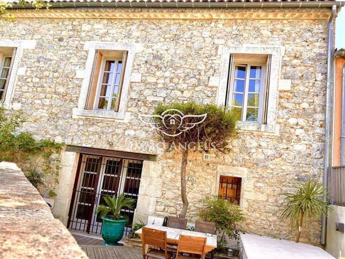 Image No.5-6 Bed Property for sale