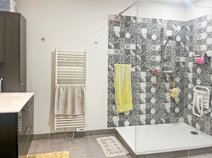 Image No.23-5 Bed House for sale