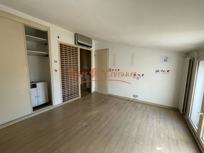 Image No.6-Appartement de 2 chambres à vendre à Alès