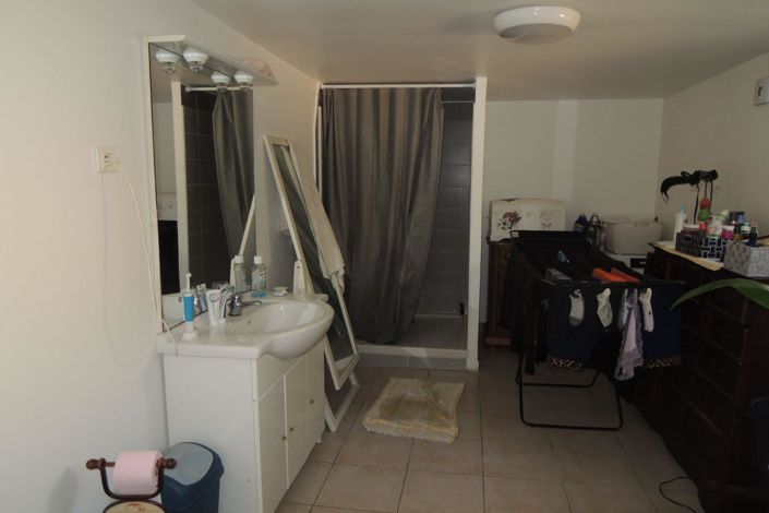 Image No.16-5 Bed House for sale