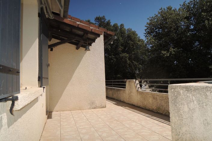 Image No.18-5 Bed House for sale