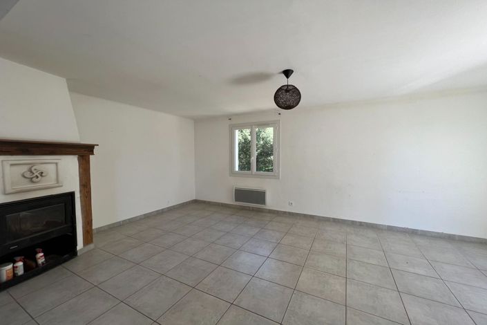 Image No.2-5 Bed House for sale