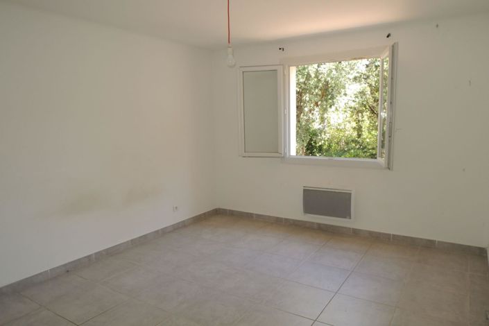 Image No.5-5 Bed House for sale