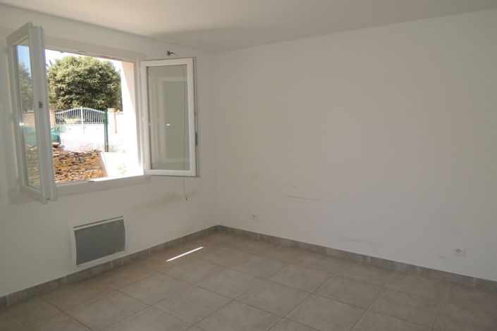 Image No.7-5 Bed House for sale