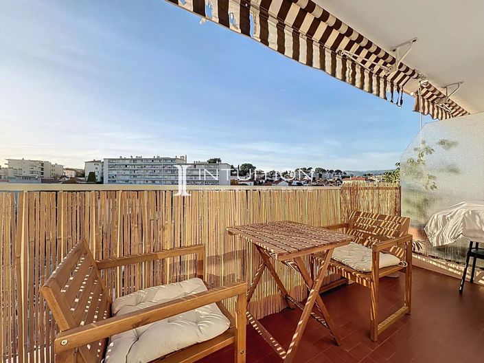 Image No.10-1 Bed Apartment for sale