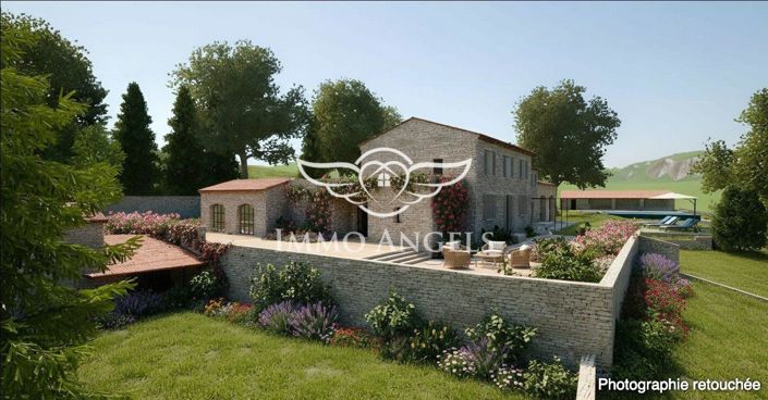 Image No.18-6 Bed House for sale