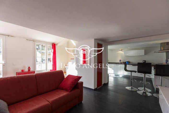 Image No.25-6 Bed House for sale