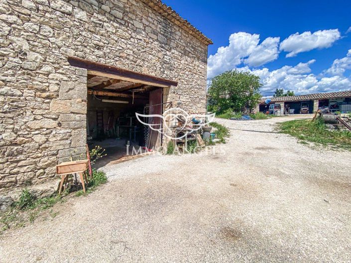 Image No.5-6 Bed House for sale