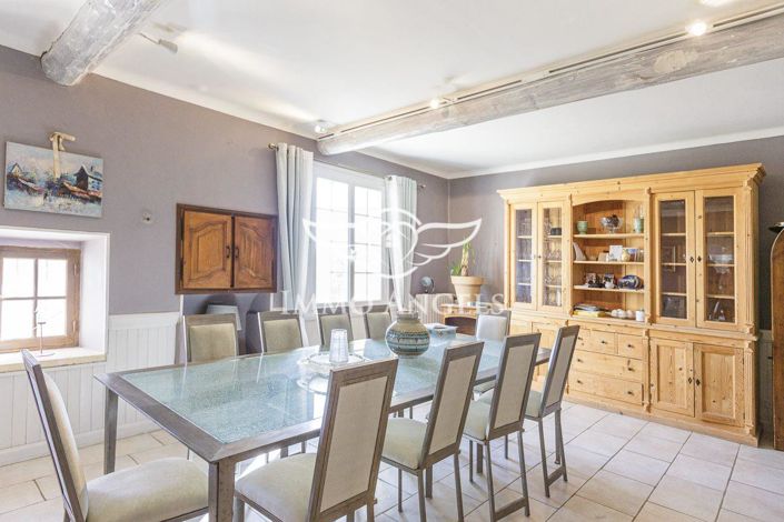 Image No.7-6 Bed House for sale