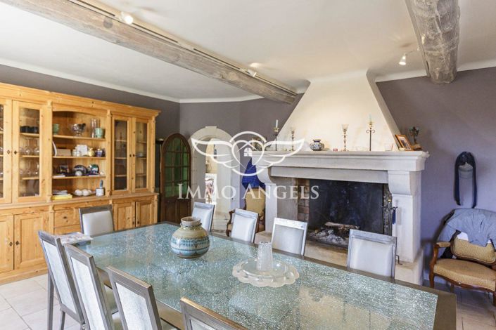 Image No.9-6 Bed House for sale