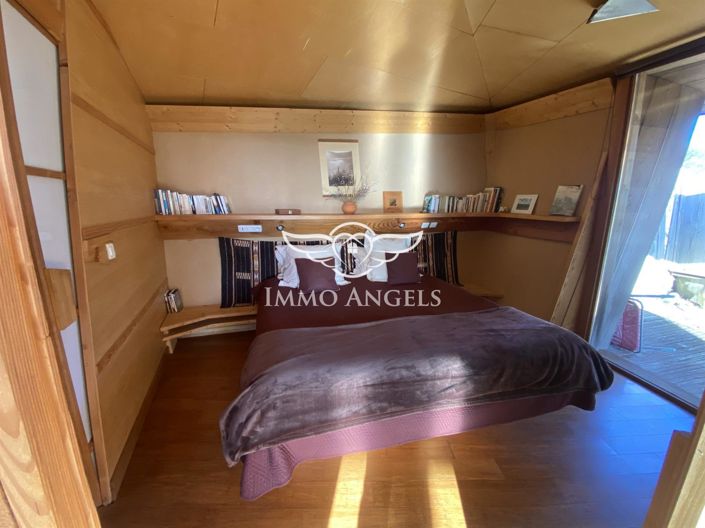 Image No.10-8 Bed House for sale