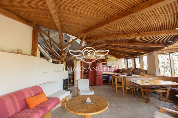 Image No.15-8 Bed House for sale