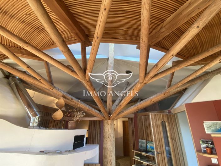 Image No.17-8 Bed House for sale