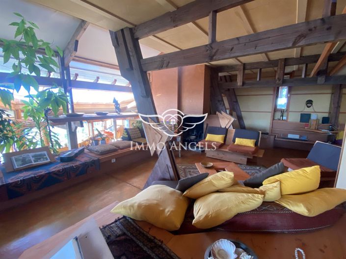 Image No.21-8 Bed House for sale