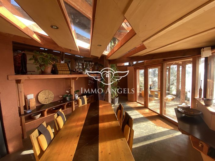 Image No.24-8 Bed House for sale