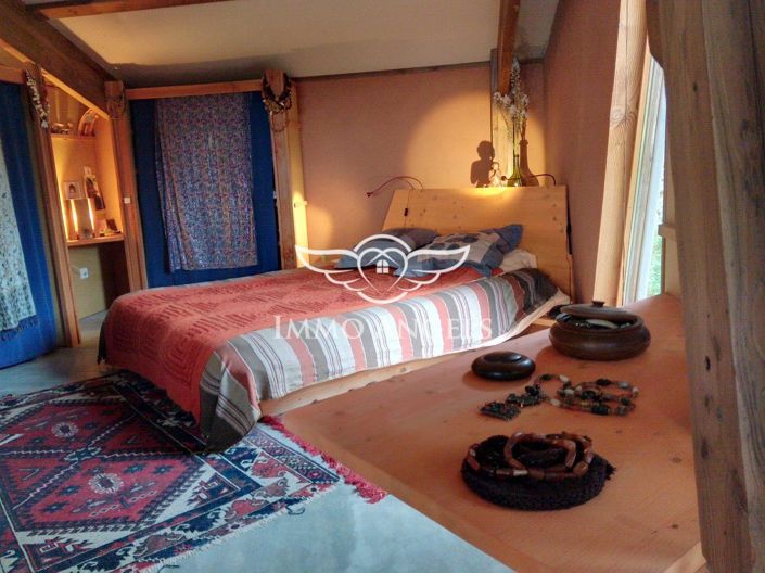 Image No.26-8 Bed House for sale