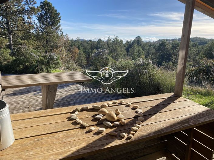 Image No.5-8 Bed House for sale