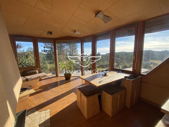 Image No.7-8 Bed House for sale