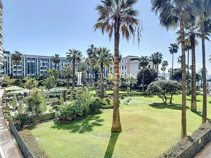 Image No.27-2 Bed Apartment for sale