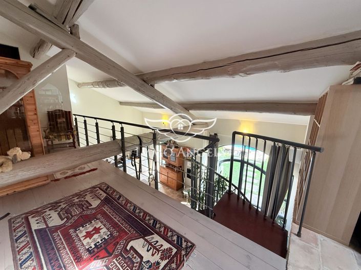 Image No.9-5 Bed House for sale