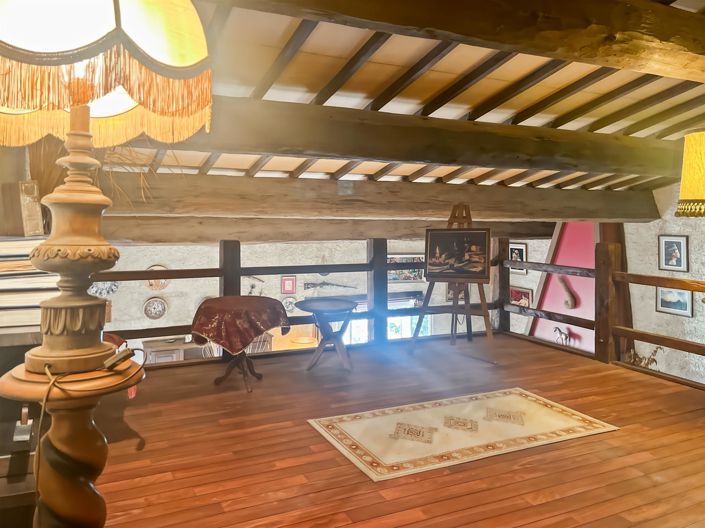 Image No.12-4 Bed House for sale