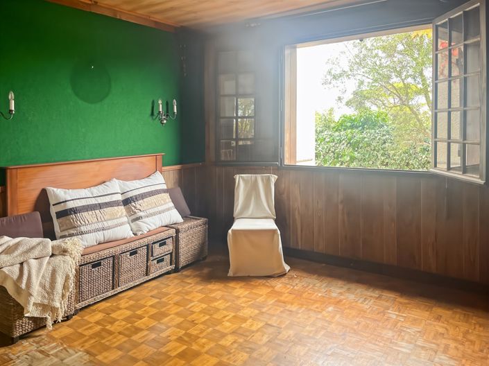 Image No.19-4 Bed House for sale