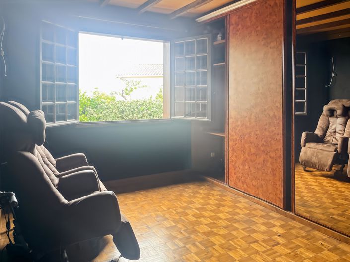 Image No.20-4 Bed House for sale