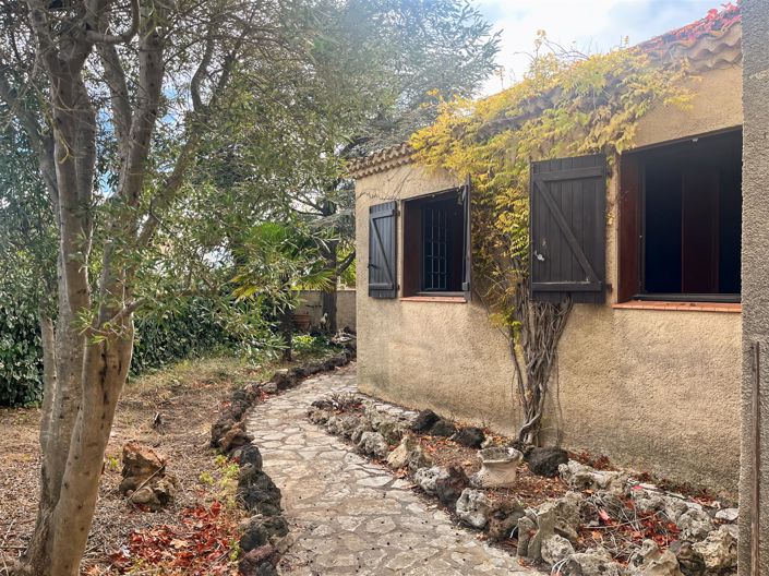 Image No.27-4 Bed House for sale