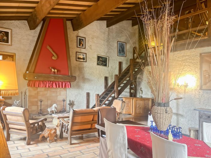 Image No.6-4 Bed House for sale