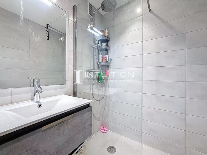 Image No.11-1 Bed Apartment for sale