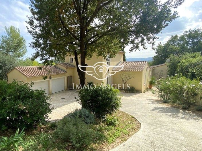 Image No.2-4 Bed House for sale