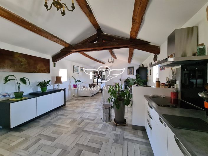 Image No.15-17 Bed House for sale