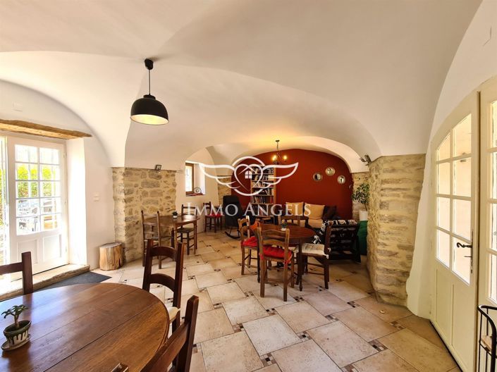 Image No.6-17 Bed House for sale